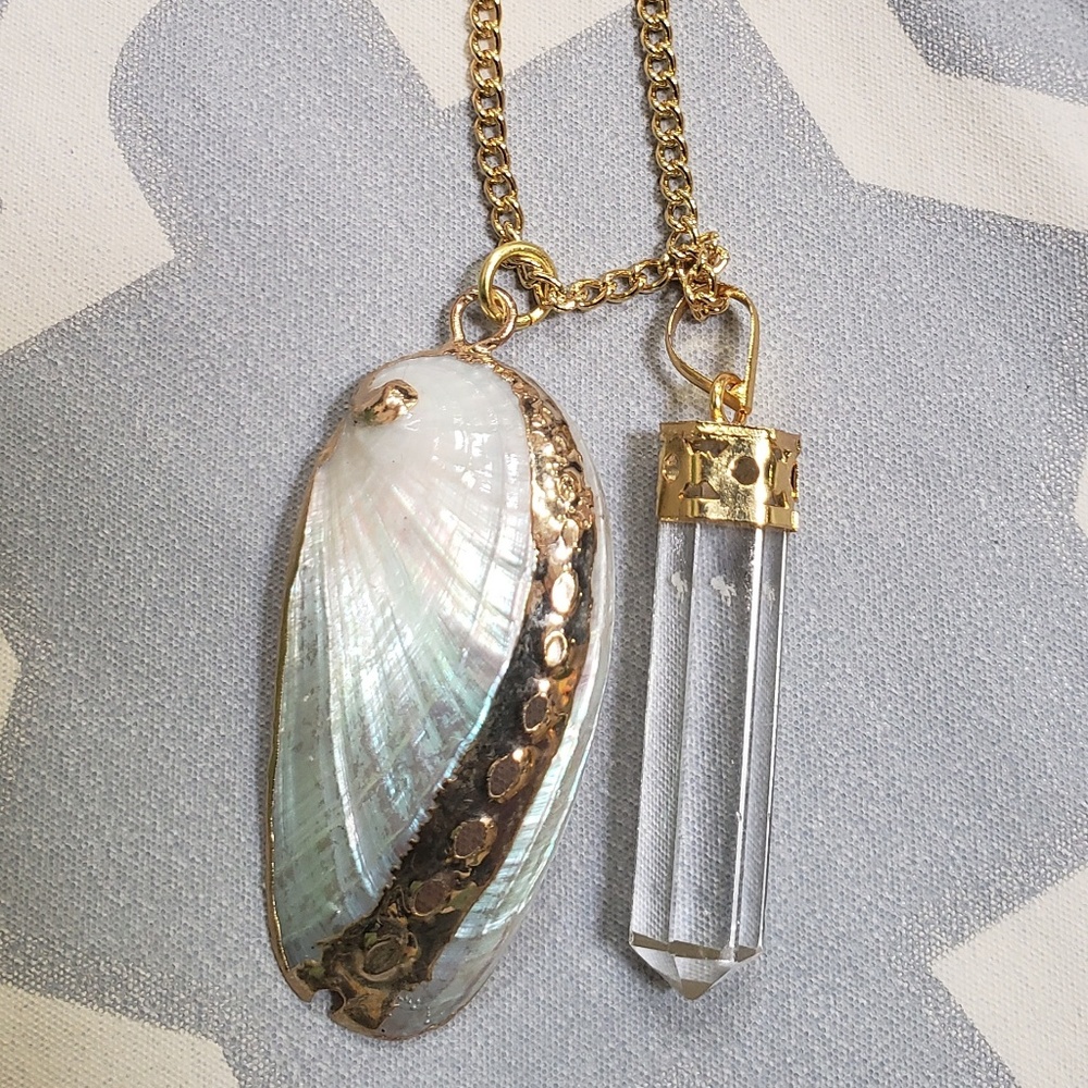 Crystal Mealing Necklace - Clear Quartz